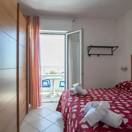 Aparthotel Saturnia