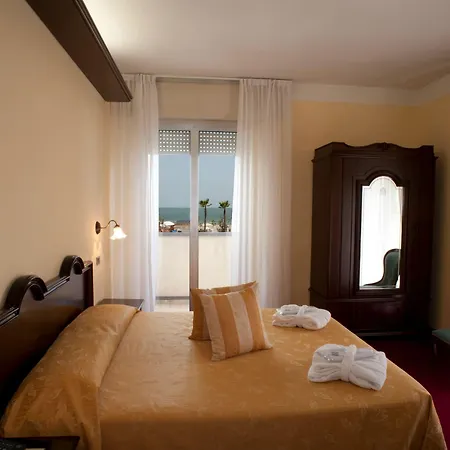Milano Helvetia - In Centro Con Piscina Otel Riccione