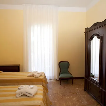 Milano Helvetia - In Centro Con Piscina Otel Riccione