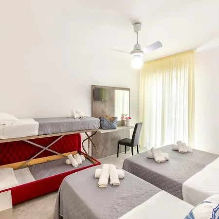Condor-new 2024-con Piscina Hotel 2*