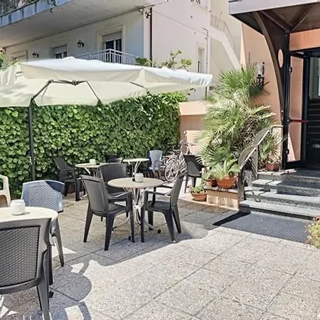 Iride Suite, Breakfast&brunch - Ideale Per Famiglie E Coppie Hotel Riccione