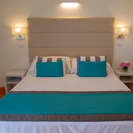 Mon Cheri Hotel 3*