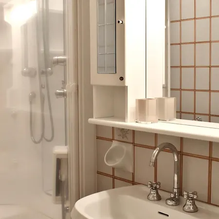 Blu 31 - Ampio In Centro A Apartment Riccione