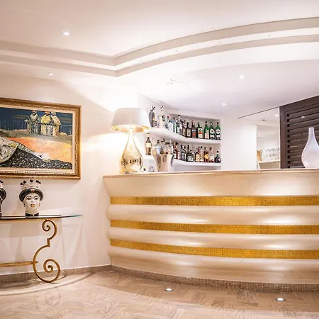 Tiffany's Hotell