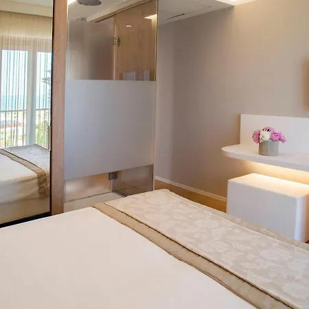 Mon Cheri Hotel