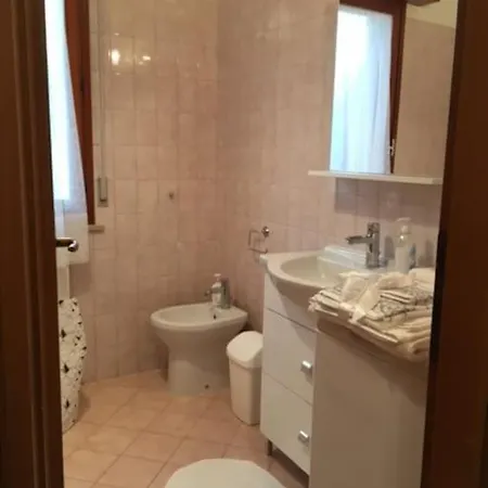 Ampio Bilocale Con Giardino Apartment