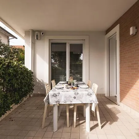 Apartment New Private Garden & Cozy Riccione