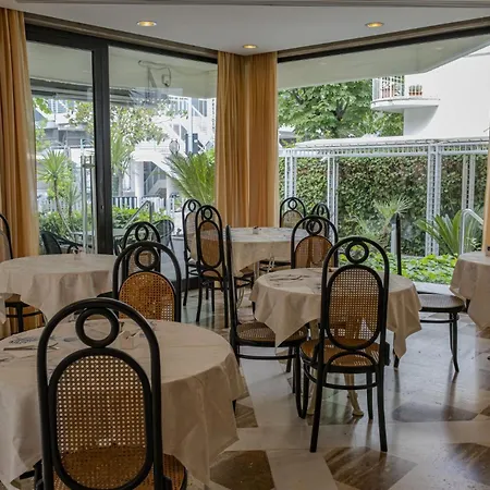 Hotel President 4*