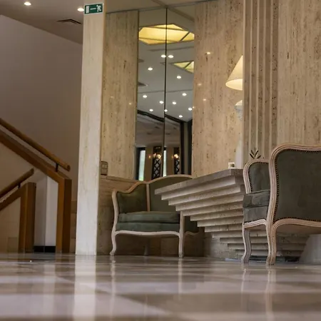 Hotel President