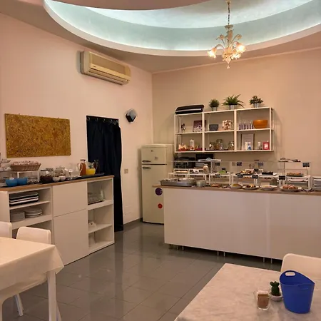 Iride Suite, Breakfast&brunch - Ideale Per Famiglie E Coppie Hotel 2*