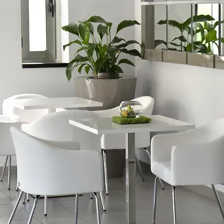 Hotel The One - Designed For Adults - Pet Lovers 4*