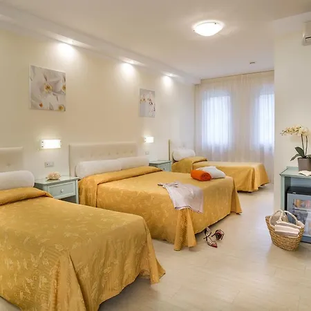Otel Milano Helvetia - In Centro Con Piscina 3*