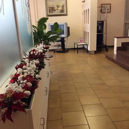 Hotel Pupa 2*