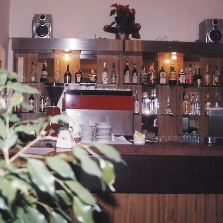 Hotel Pupa 2*