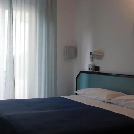 Hotel Caravelle