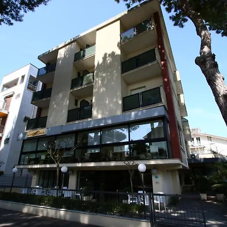 Hotel Monica