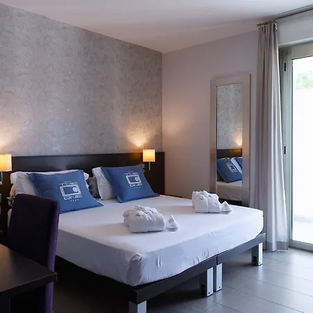 The One - Designed For Adults - Pet Lovers 4*