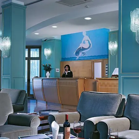 Hotel Vienna Touring 4*