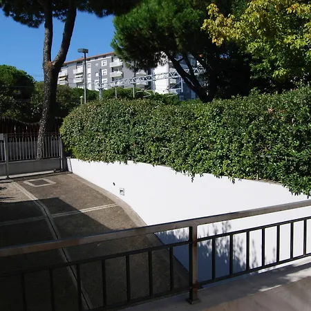 Aparthotel Ceccarini 2*