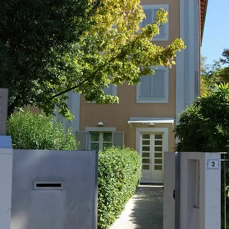 Ceccarini Aparthotel 2*