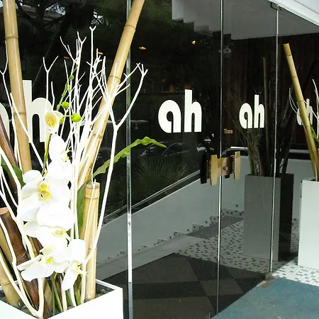 奥古斯都里乔内酒店 酒店