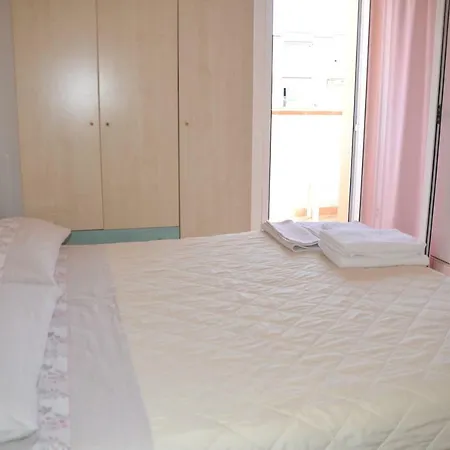 Aurelia Hotel 2*
