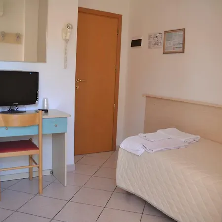 Hotel Aurelia 2*